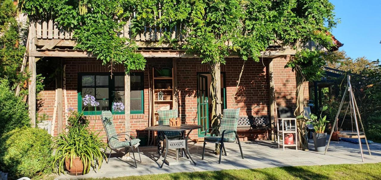 Ferienwohnung Wybo mit Garten Wremen Exterior foto